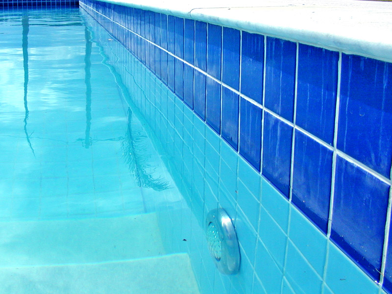 Localizacion y reparacion de fugas de piscinas