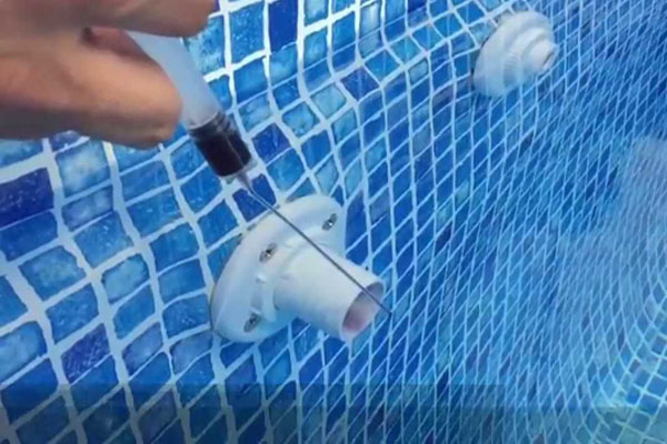 Métodos y equipamiento localizacion y reparacion de fugas de piscina